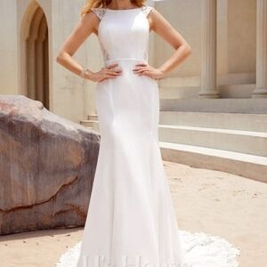 JJs House Classic White Wedding Gown